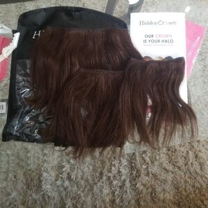 Hidden Crown clip in extensions